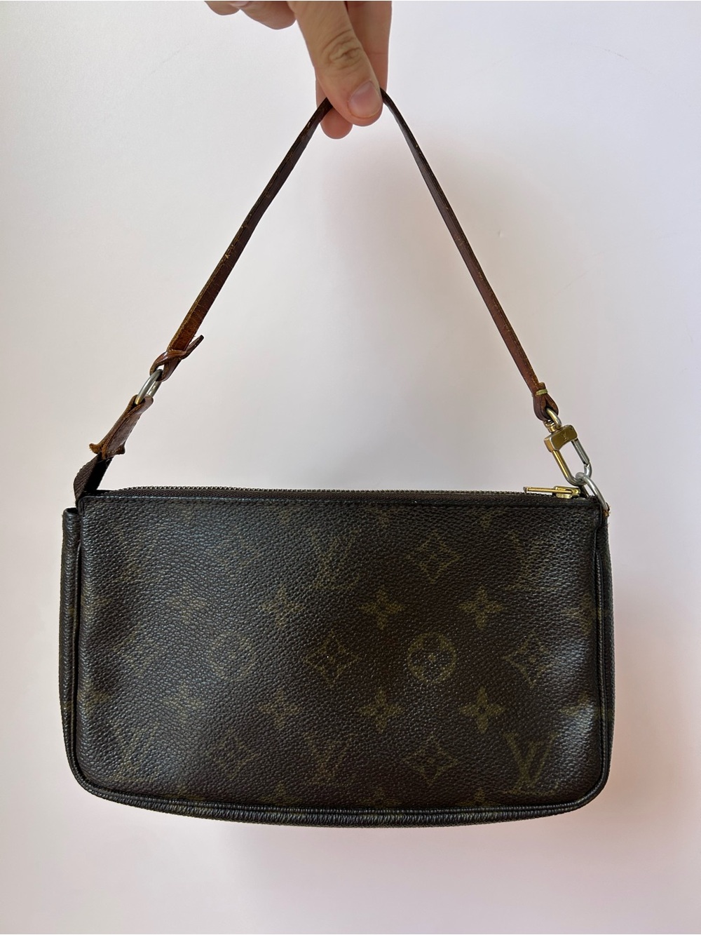 Louis Vuitton Monogram Canvas Shoulder Pochette ‼️READ CAPTION/ CONDITION INFO‼️